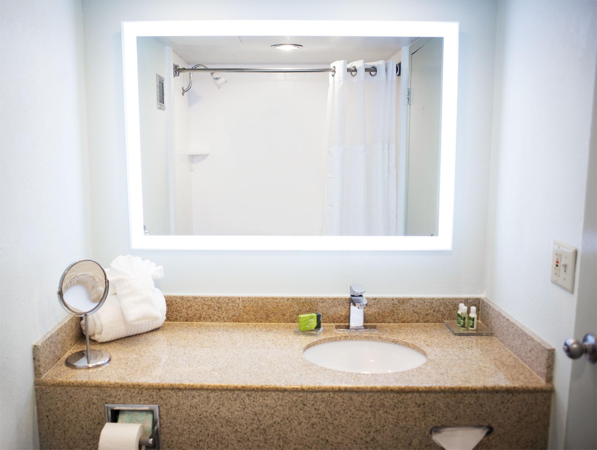 Radisson Riverfront Hotel Grand Rapids