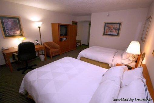 Radisson Riverfront Hotel