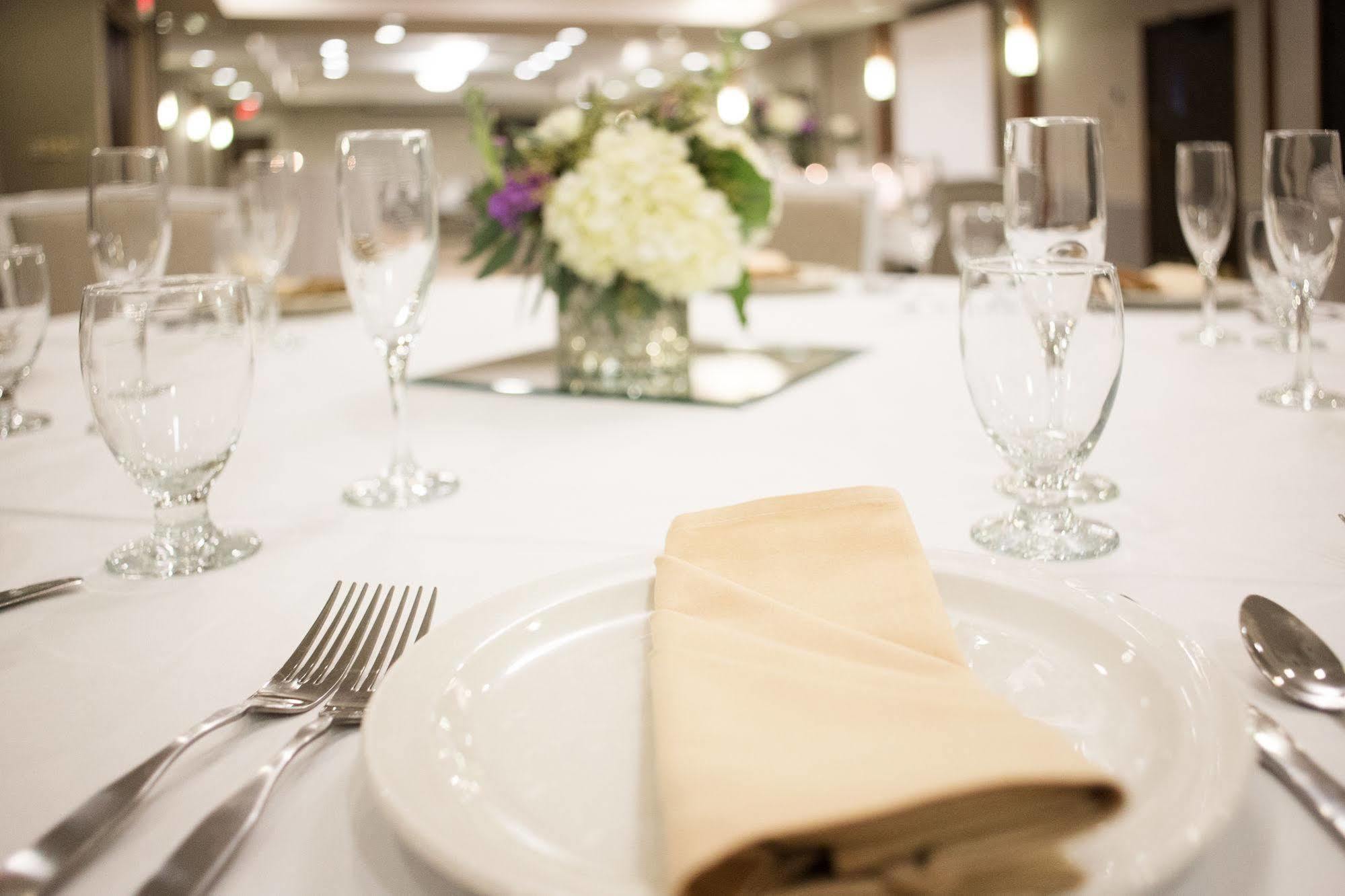 Radisson Riverfront Grand Rapids